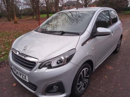 PEUGEOT 108 1.2 VTi PureTech Allure