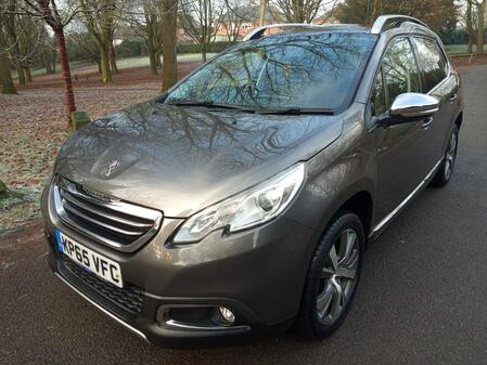 PEUGEOT 2008 1.6 BlueHDi Feline